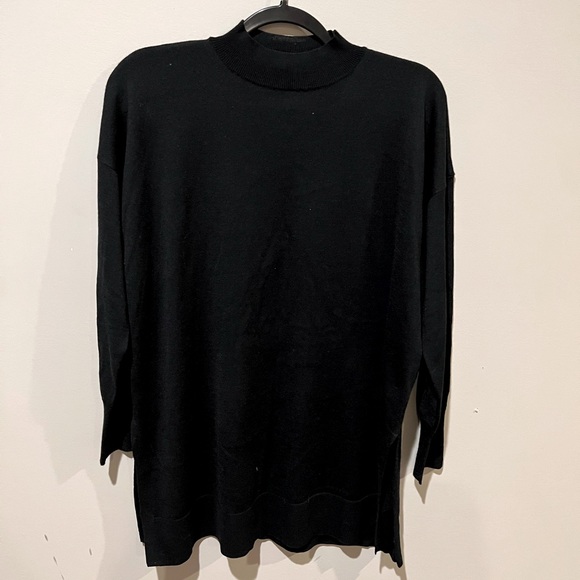 UNIQLO Mock-neck Tunic - Picture 1 of 3